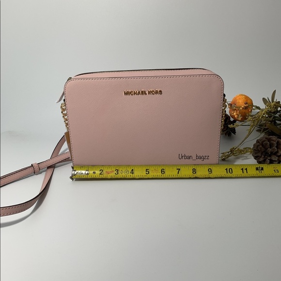 Michael Kors Jet Set Item Large EW Crossbody - Picture 3 of 11